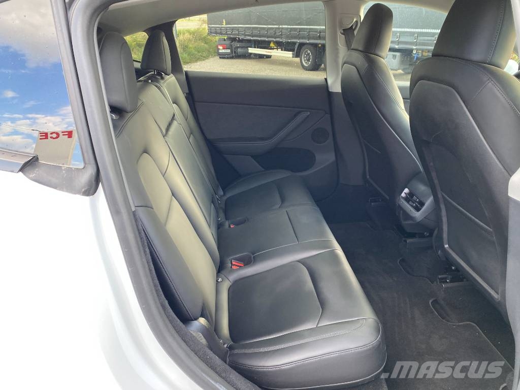 Tesla MODEL Y Basis/Rwd 1er Main Carte Grise Française Автомобілі