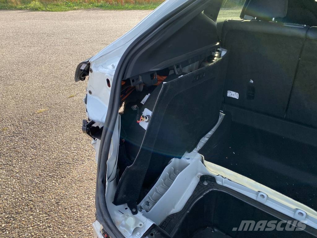 Tesla MODEL Y Basis/Rwd 1er Main Carte Grise Française Автомобілі