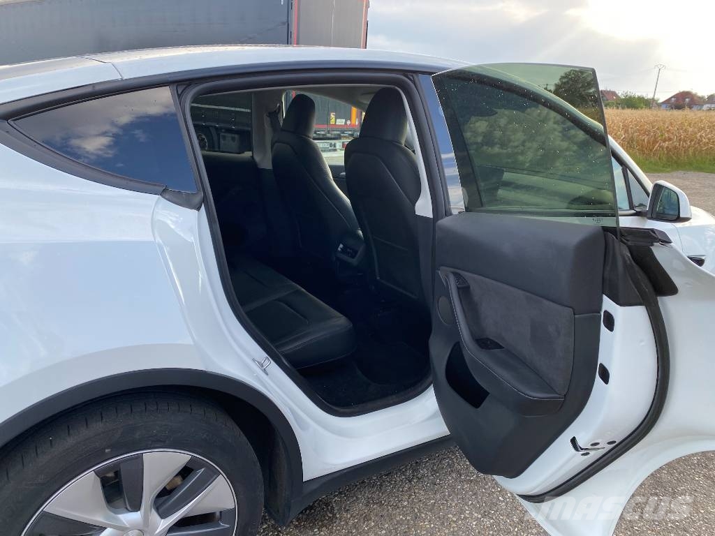 Tesla MODEL Y Basis/Rwd 1er Main Carte Grise Française Автомобілі