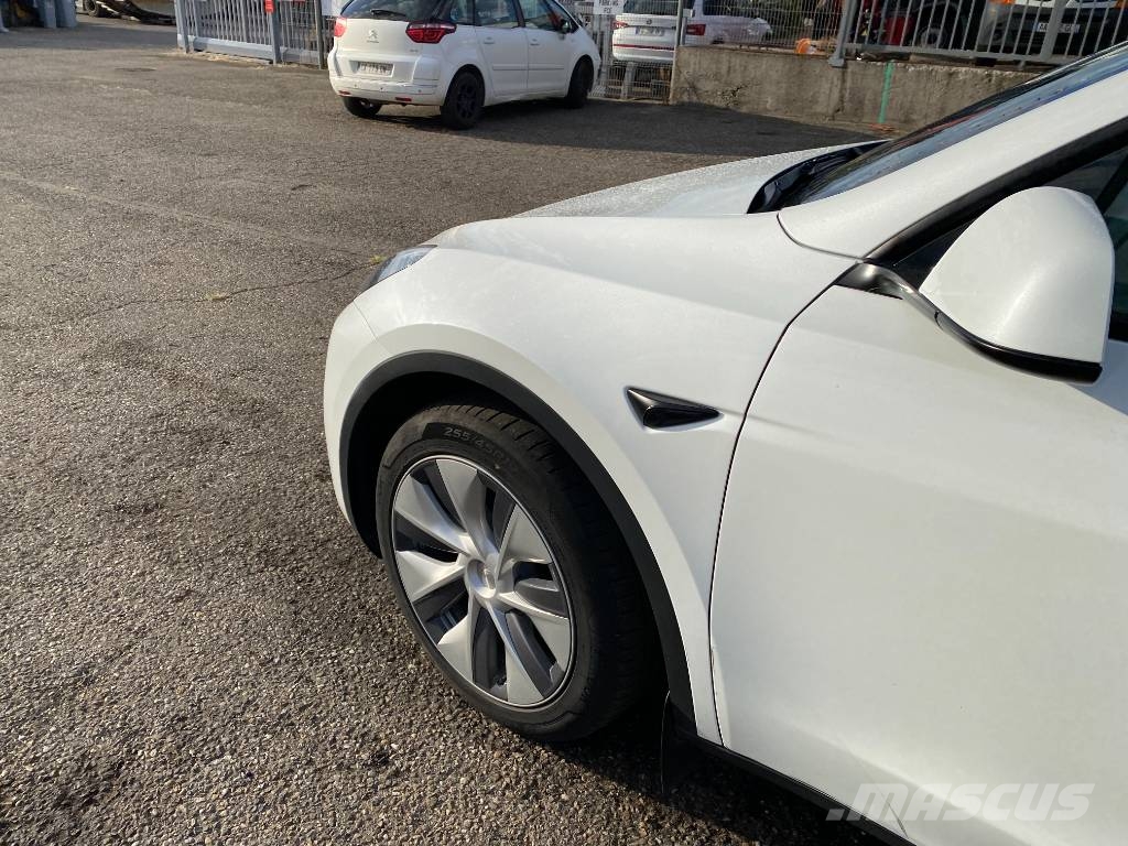 Tesla MODEL Y Basis/Rwd 1er Main Carte Grise Française Автомобілі