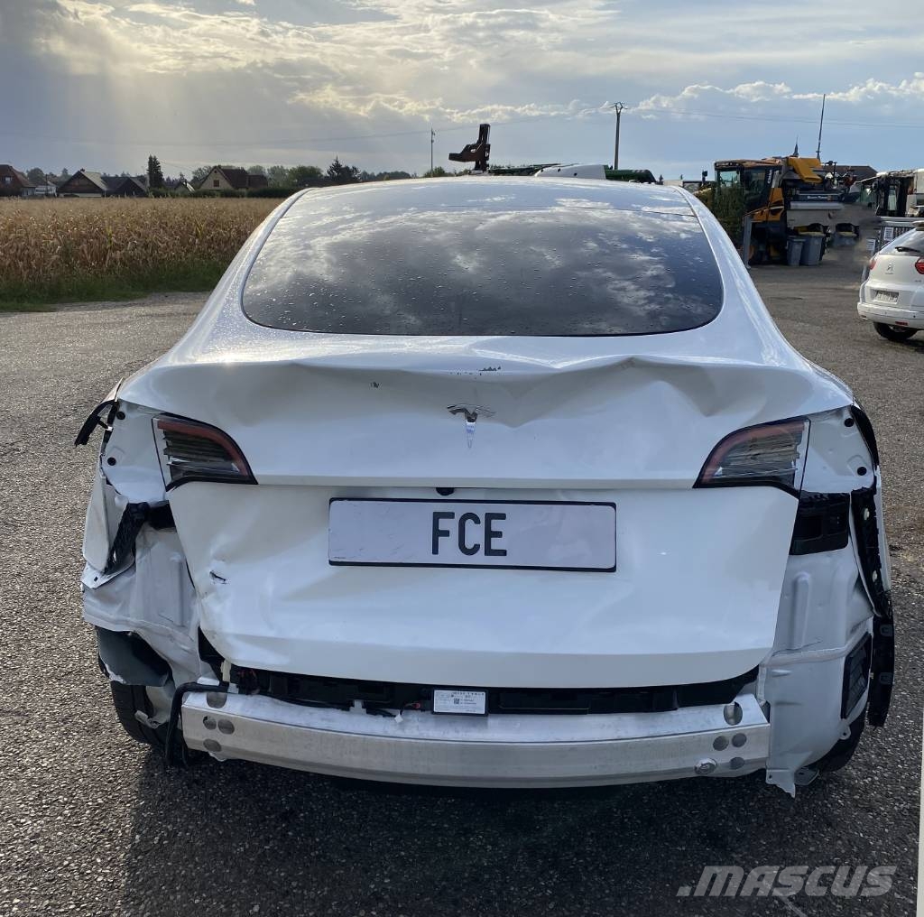 Tesla MODEL Y Basis/Rwd 1er Main Carte Grise Française Автомобілі