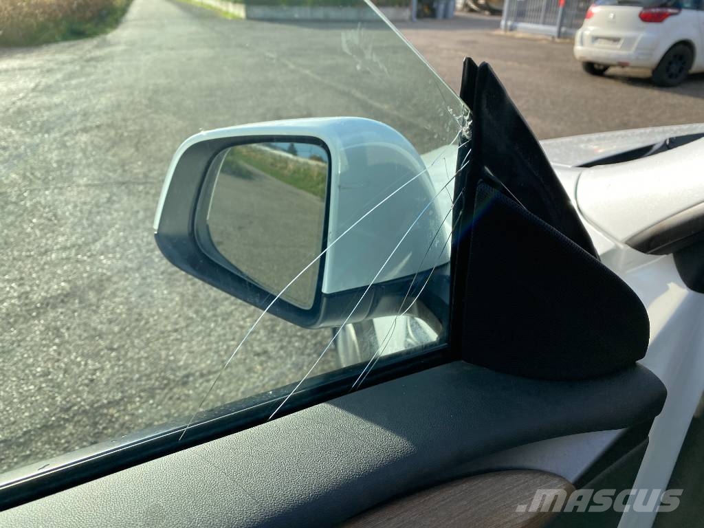 Tesla MODEL Y Basis/Rwd 1er Main Carte Grise Française Автомобілі