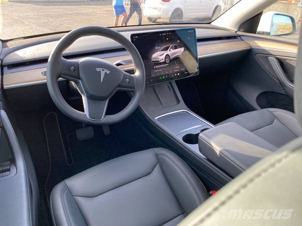 Tesla MODEL Y Basis/Rwd 1er Main Carte Grise Française Автомобілі