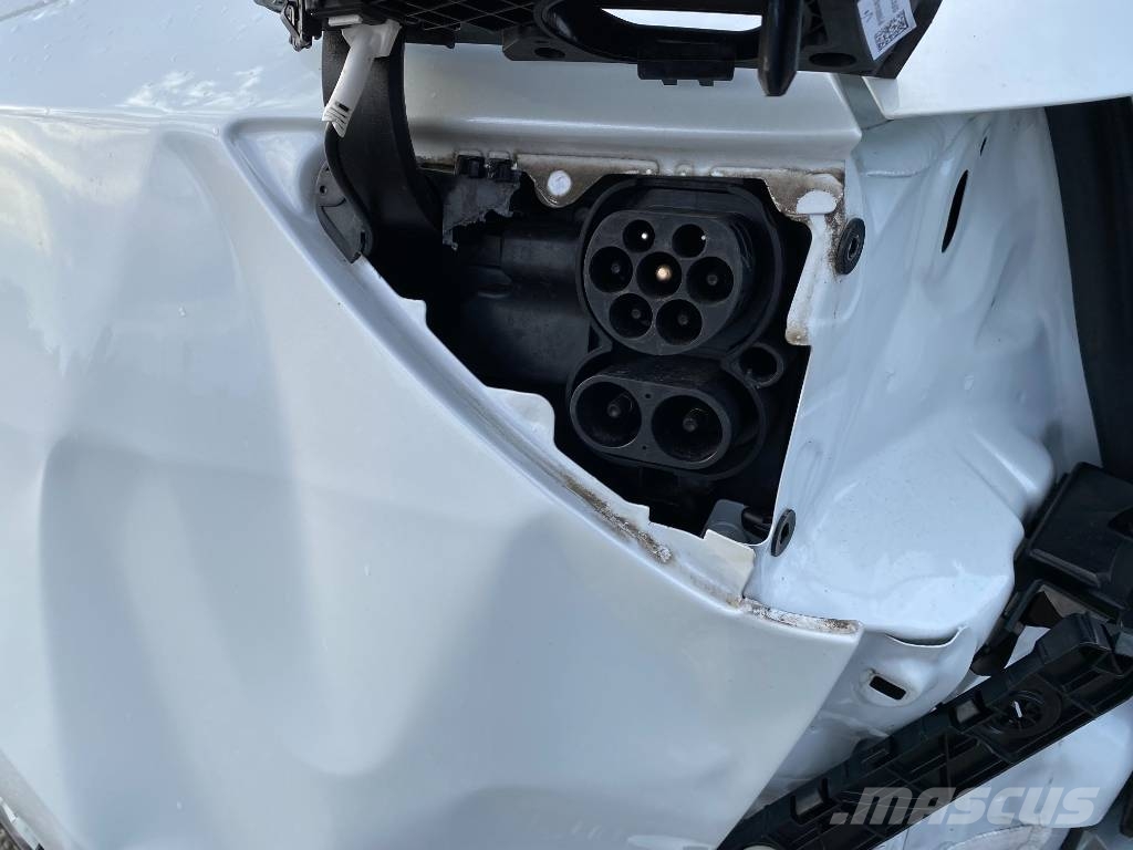 Tesla MODEL Y Basis/Rwd 1er Main Carte Grise Française Автомобілі