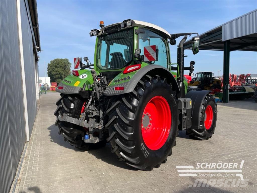 Fendt 720 VARIO GEN7 PROFI الجرارات