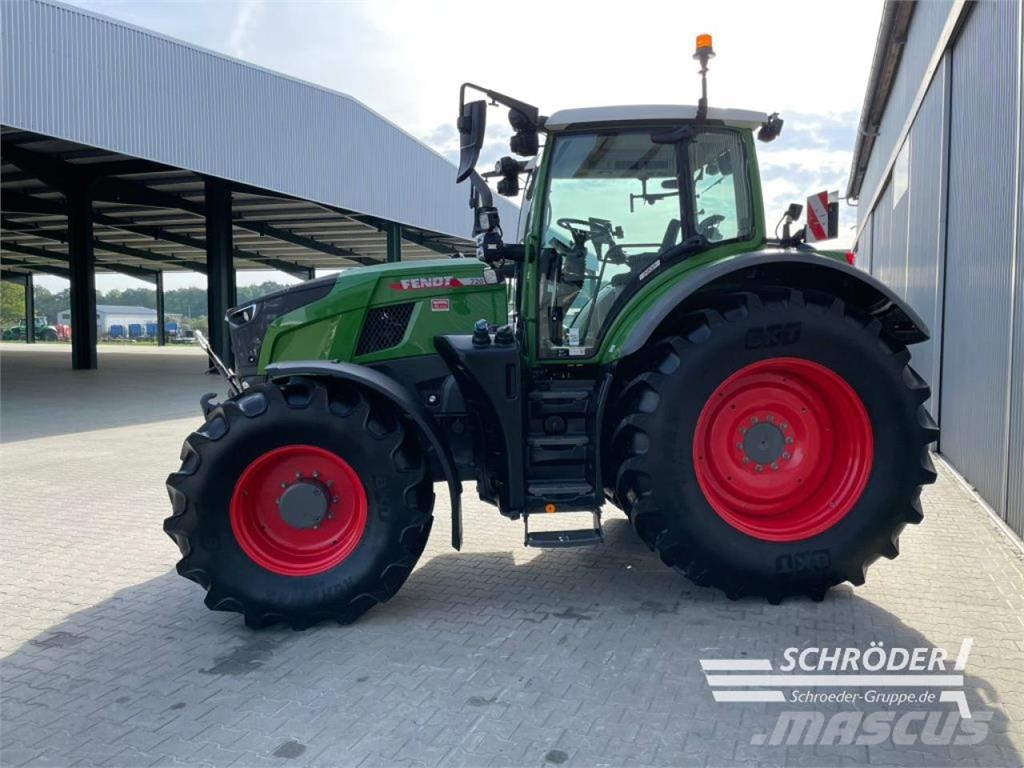 Fendt 720 VARIO GEN7 PROFI الجرارات