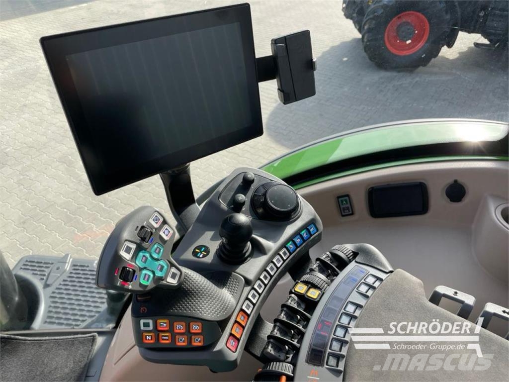 Fendt 720 VARIO GEN7 PROFI الجرارات