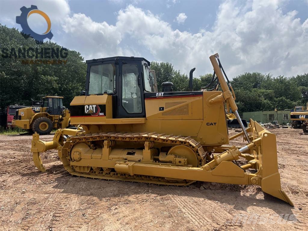 CAT D6G Crawler dozers