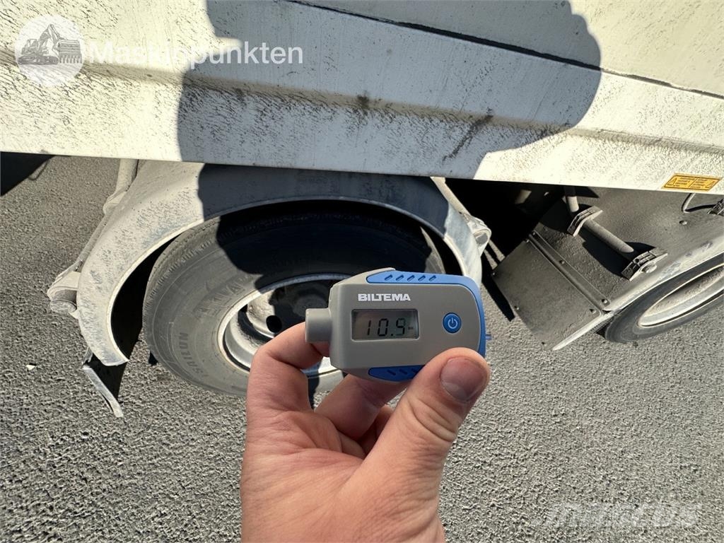 Närko S3HB11L61 Skåptrailer