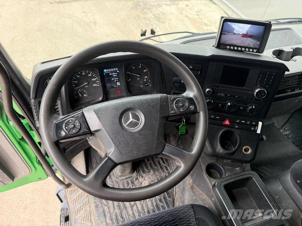 Mercedes-Benz Antos 2833 6x2 EURO 6 + HMF 2620-K3 + REMOTE CONTR Flatbed/Dropside trailers
