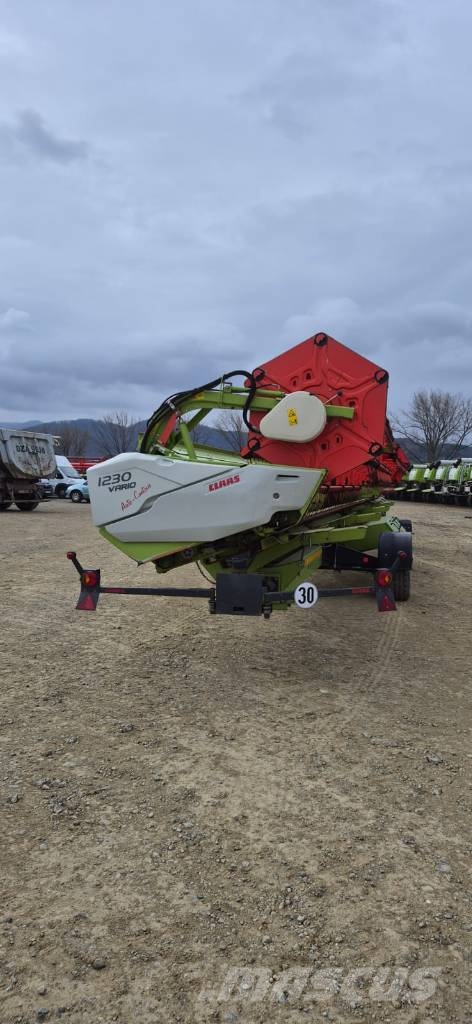 CLAAS Przystawka Vario 1230 + wózek Acessórios de ceifeiras debulhadoras