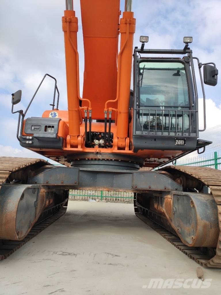 Doosan DX 500 LCA Pásové rýpadlá