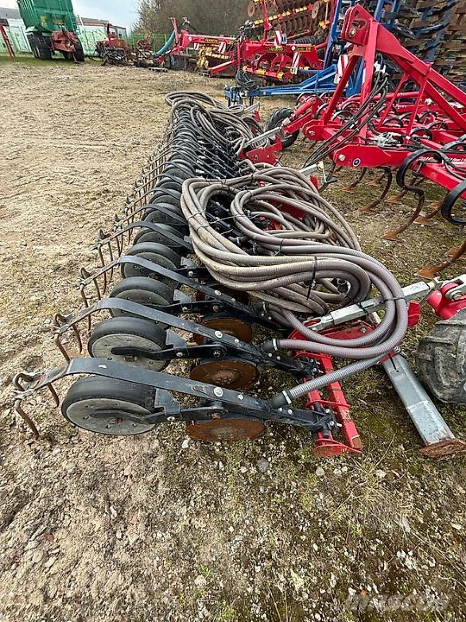 Horsch Tiger 6AS + Säschiene Cultivadoras