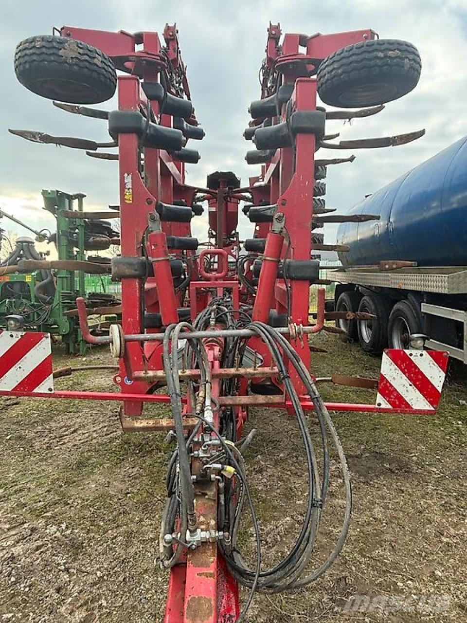 Horsch Tiger 6AS + Säschiene Cultivadoras