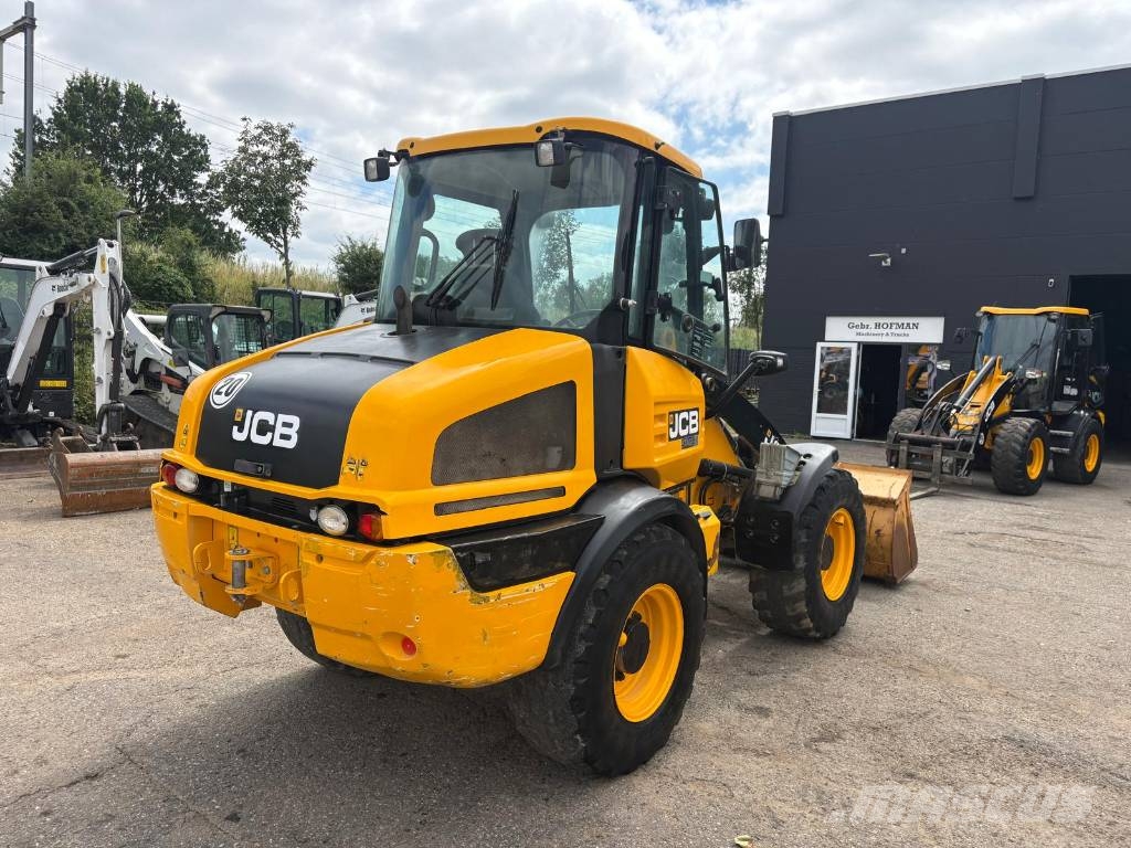 JCB 409 Utovarivači na kotačima