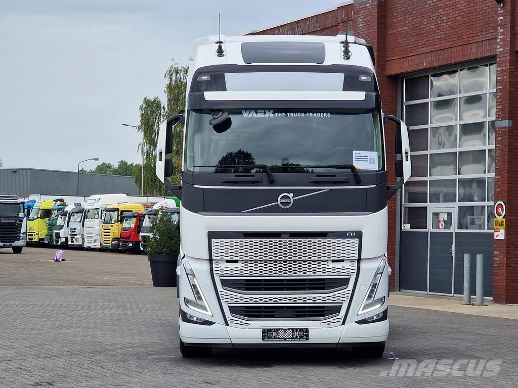 Volvo FH 13.500 Globetrotter XL 6x2 - PTO/Hydraulic - 3. Tegljači