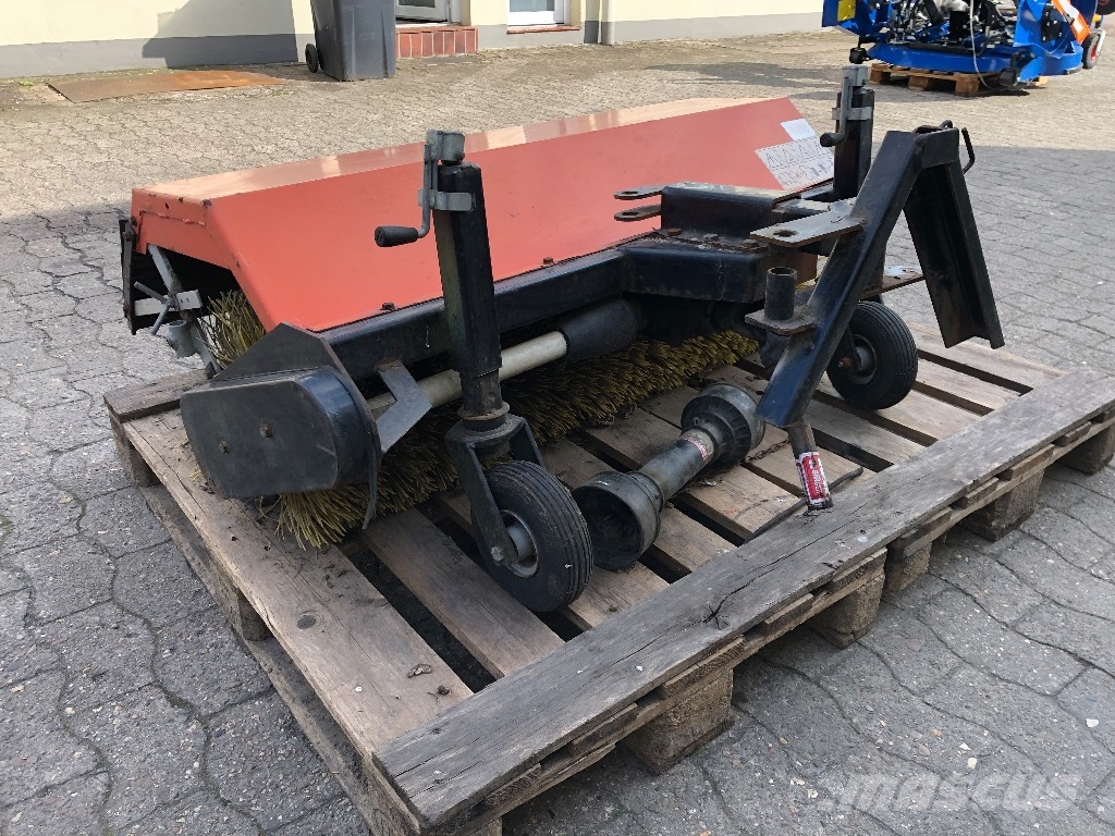 Kubota Kehrmaschine Τρακτέρ μικρών διαστάσεων