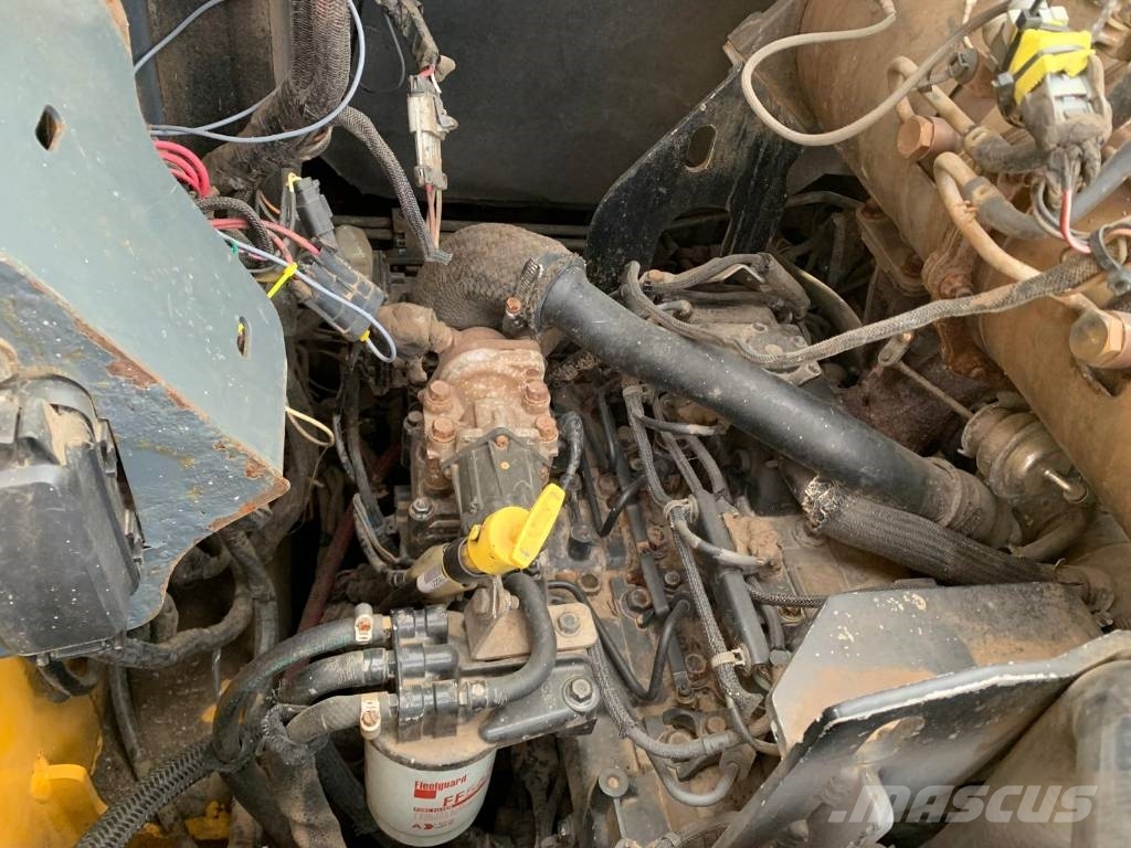 Gehl R 260 滑移轉向裝載機