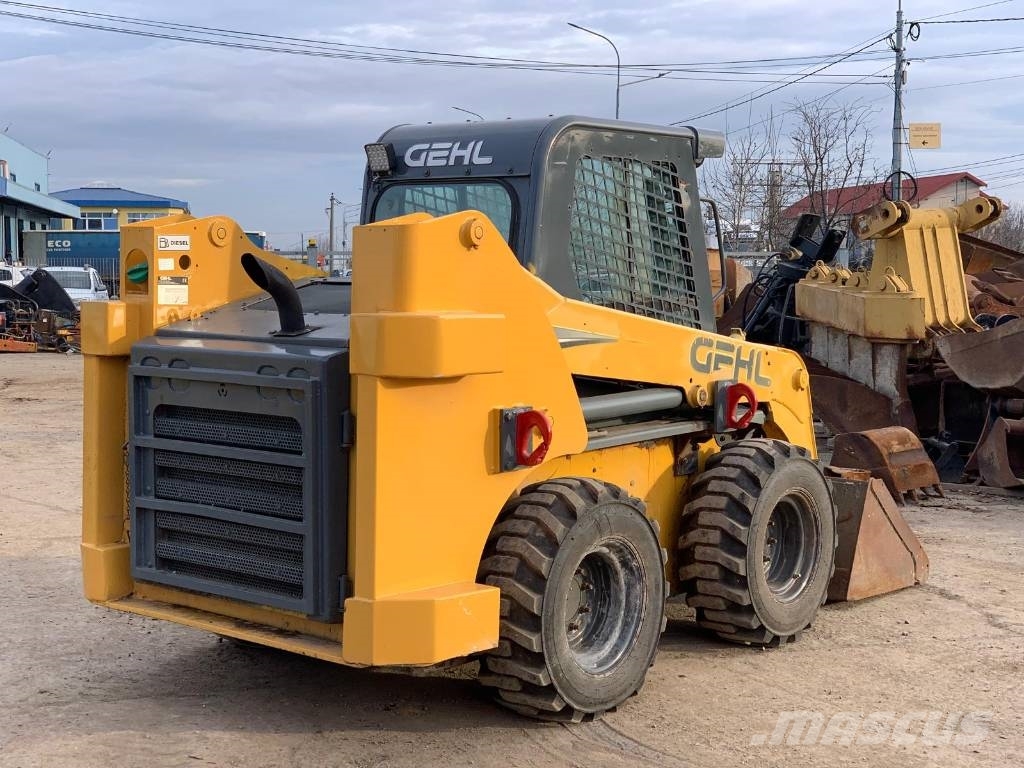 Gehl R 260 滑移轉向裝載機