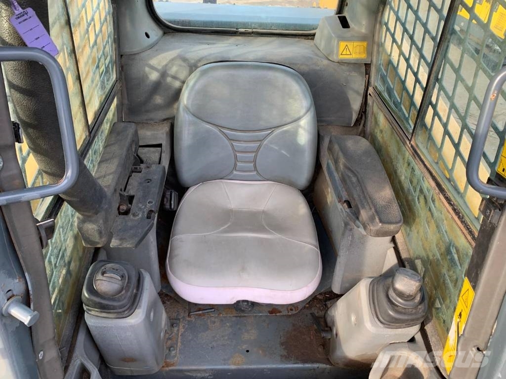 Gehl R 260 滑移轉向裝載機