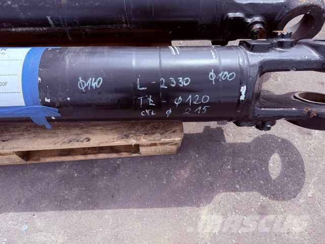 CAT LARGE HYDRAULIC CYLINDER WEIGHT 480 KG Hydraulics