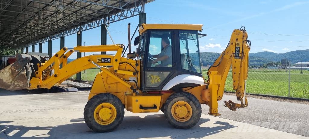JCB 2 CX Buldoexcavatoare