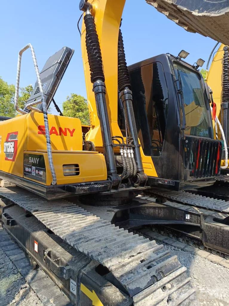 Sany SY 135 C Rupsgraafmachines
