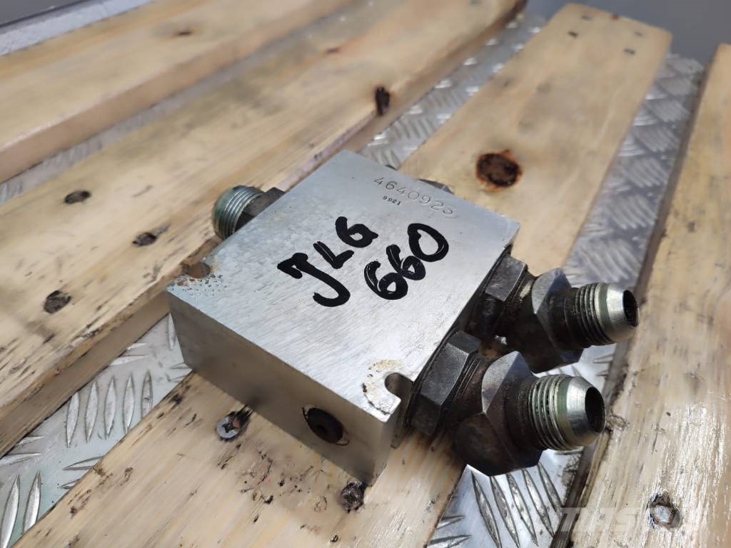 JLG Flow divider valve 4640923 JLG 660 Υδραυλικά