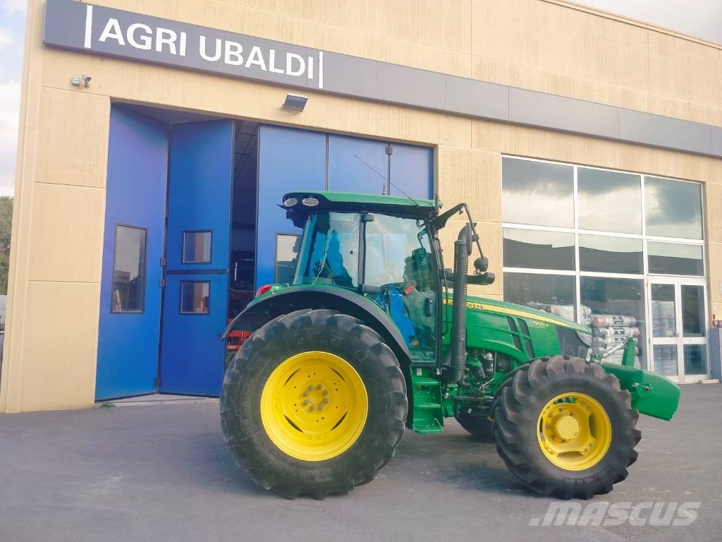 John Deere 5100R الجرارات