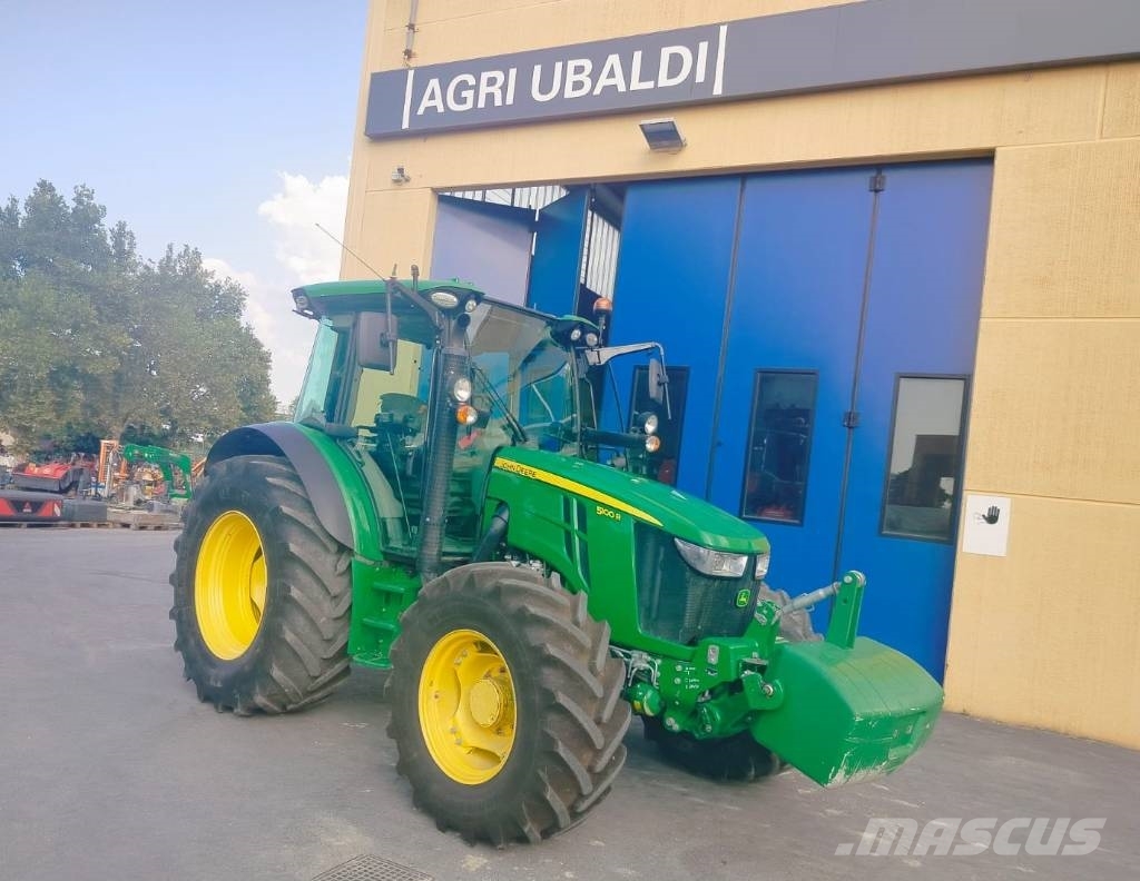 John Deere 5100R الجرارات
