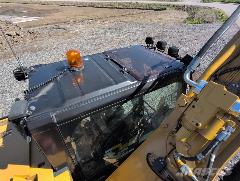 CAT 325 FLCR حفارات زحافة