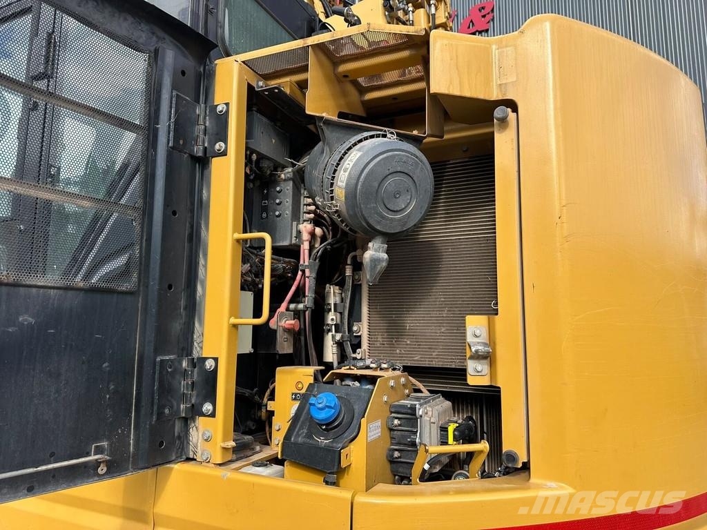 CAT 325 FLCR / OilQuick / AC / Kamera Escavadoras de rastos