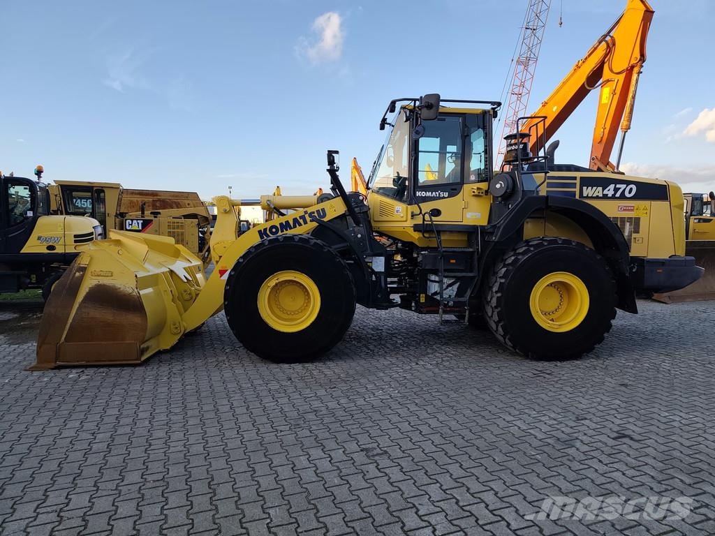 Komatsu WA 470-8 . Pyöräkuormaajat