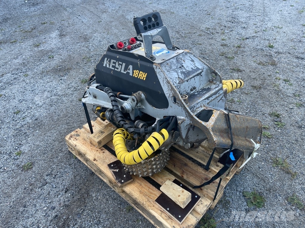 Kesla 18RH 收穫機頭