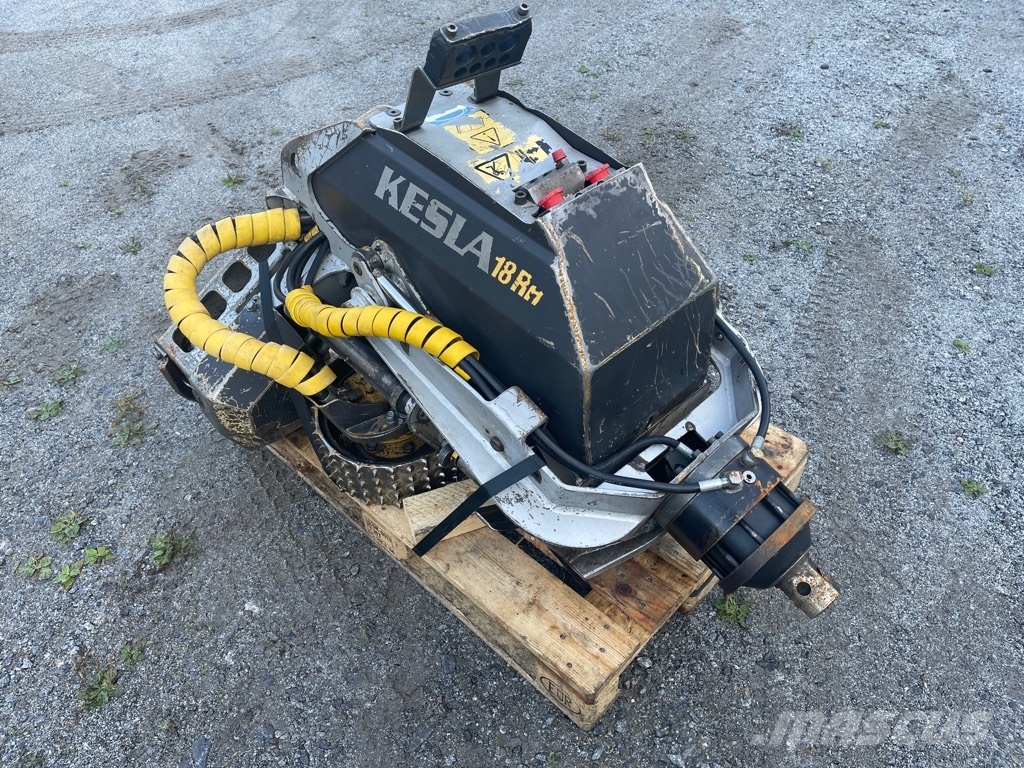 Kesla 18RH 收穫機頭