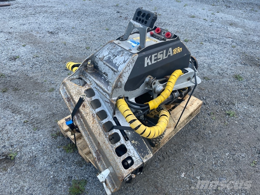 Kesla 18RH 收穫機頭