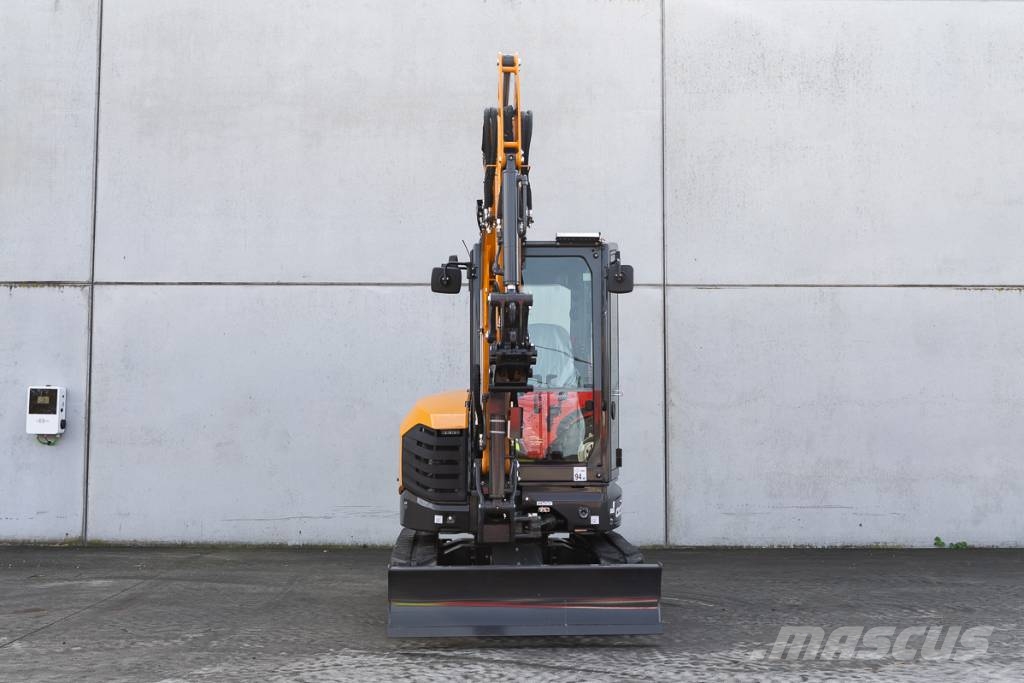 CASE CX 30 D Minigraafmachines < 7t