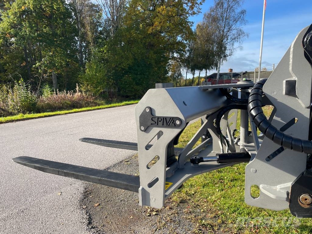 Spiva Vridbart hydrauliskt gaffelställ 2*30 grader Građevinarske viljuške
