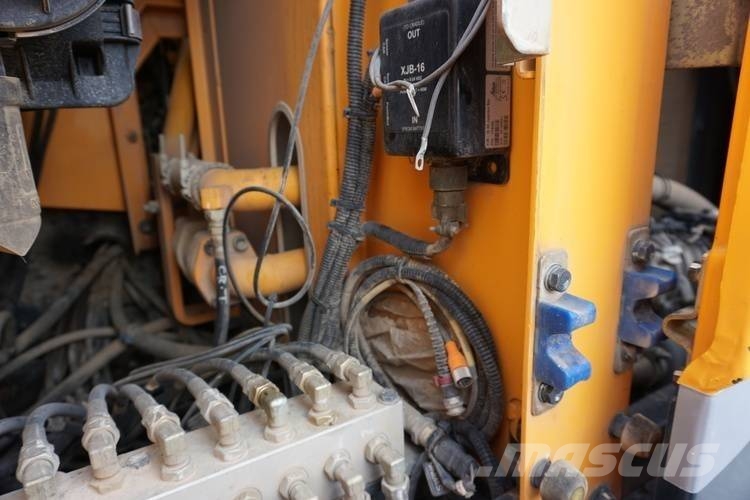 Hyundai R260LC-9A Gravemaskiner på larvebånd