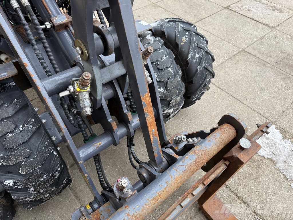 Eurotrac W10 Tekerlekli yükleyiciler