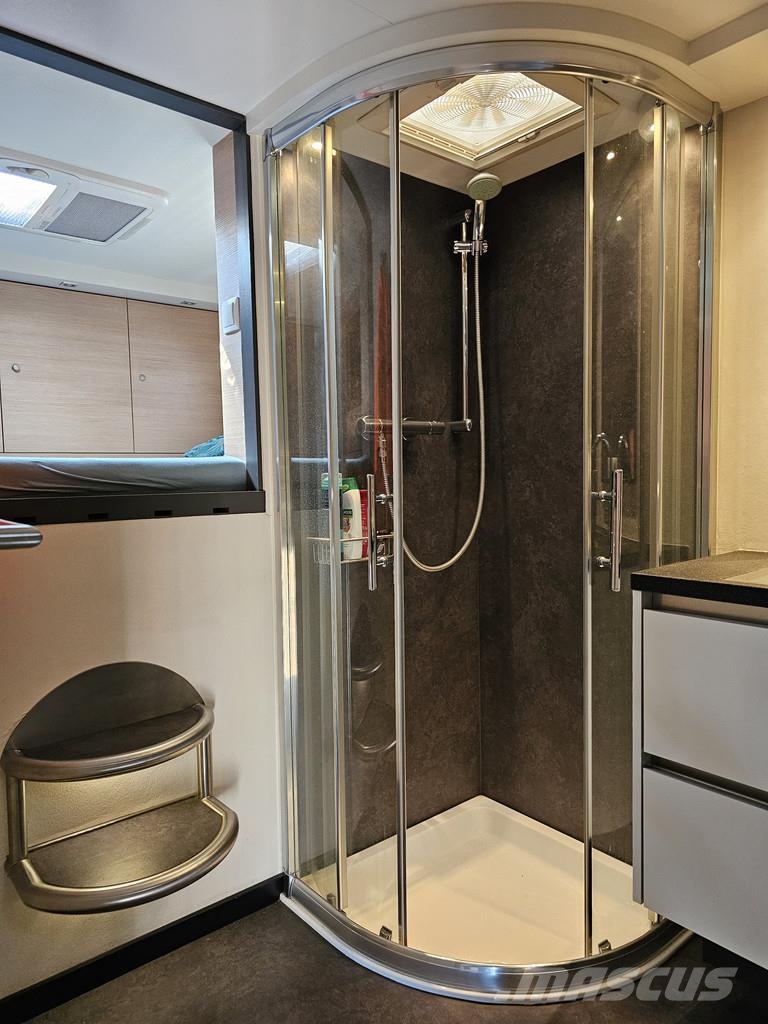 VAN DEN OEVER TRAILERS CAMPER TRAILER / MOBIL HOME Sanduk poluprikolice