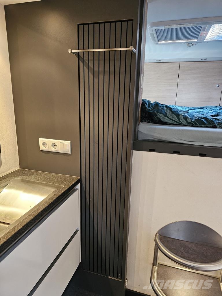 VAN DEN OEVER TRAILERS CAMPER TRAILER / MOBIL HOME Sanduk poluprikolice