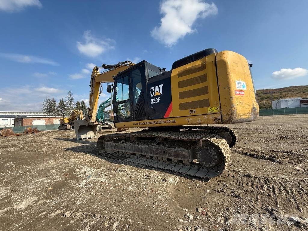 CAT 320 F Excavatoare pe șenile