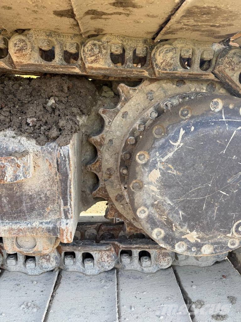 CAT 320 F Excavatoare pe șenile