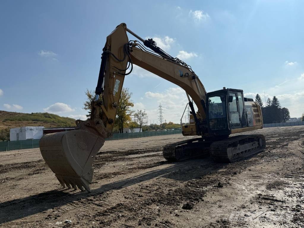 CAT 320 F Excavatoare pe șenile