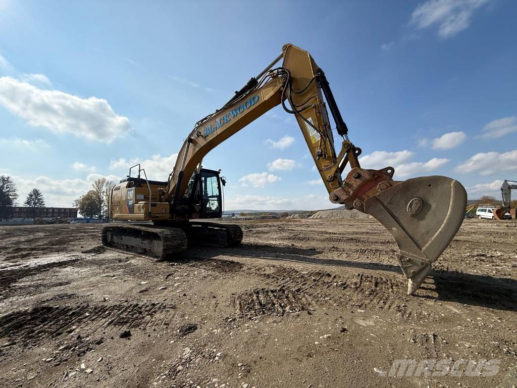 CAT 320 F Excavatoare pe șenile