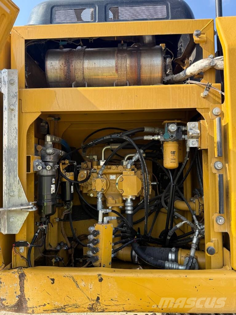 CAT 320 F Excavatoare pe șenile