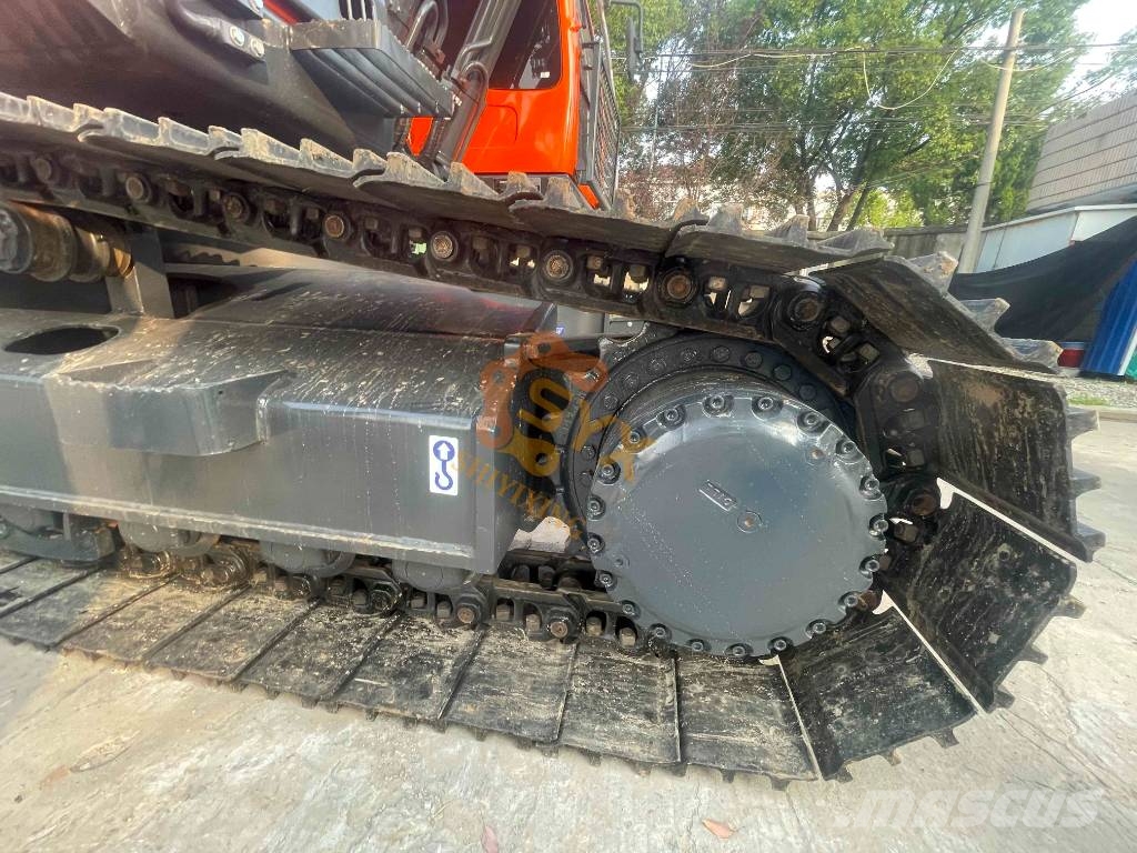 Doosan DX 300 LC Raupenbagger