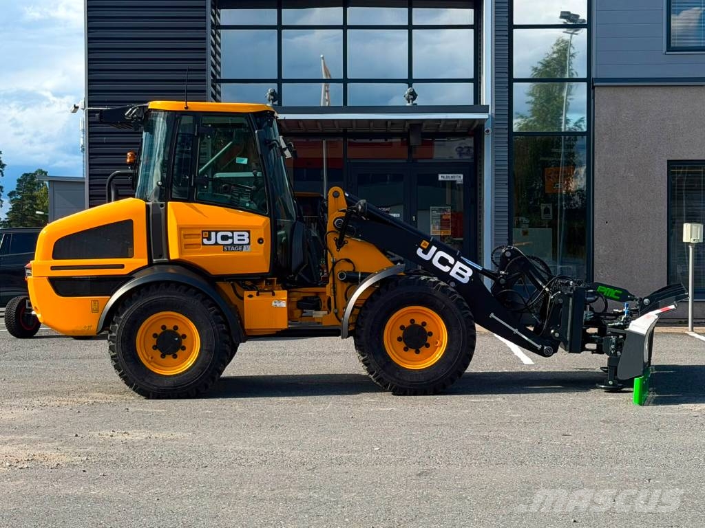 JCB 409 / Aurasähköt / Vapaapaluu / Hebonilube / Cargadoras sobre ruedas