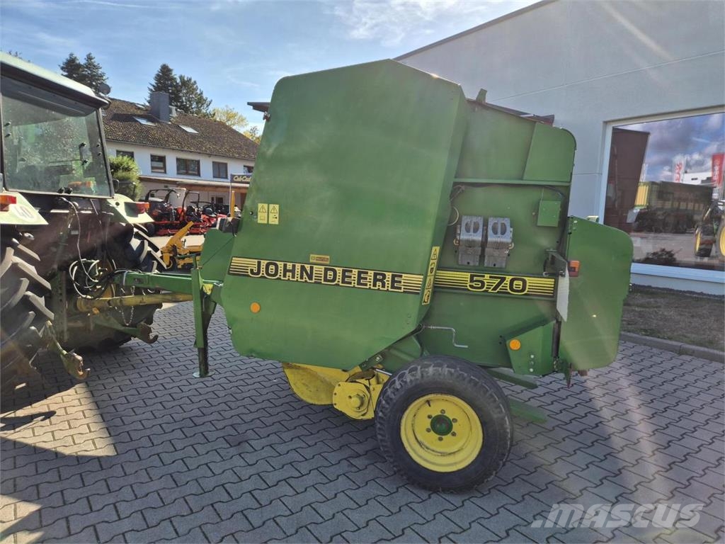 John Deere 570 Рулонні прес-підбирачі